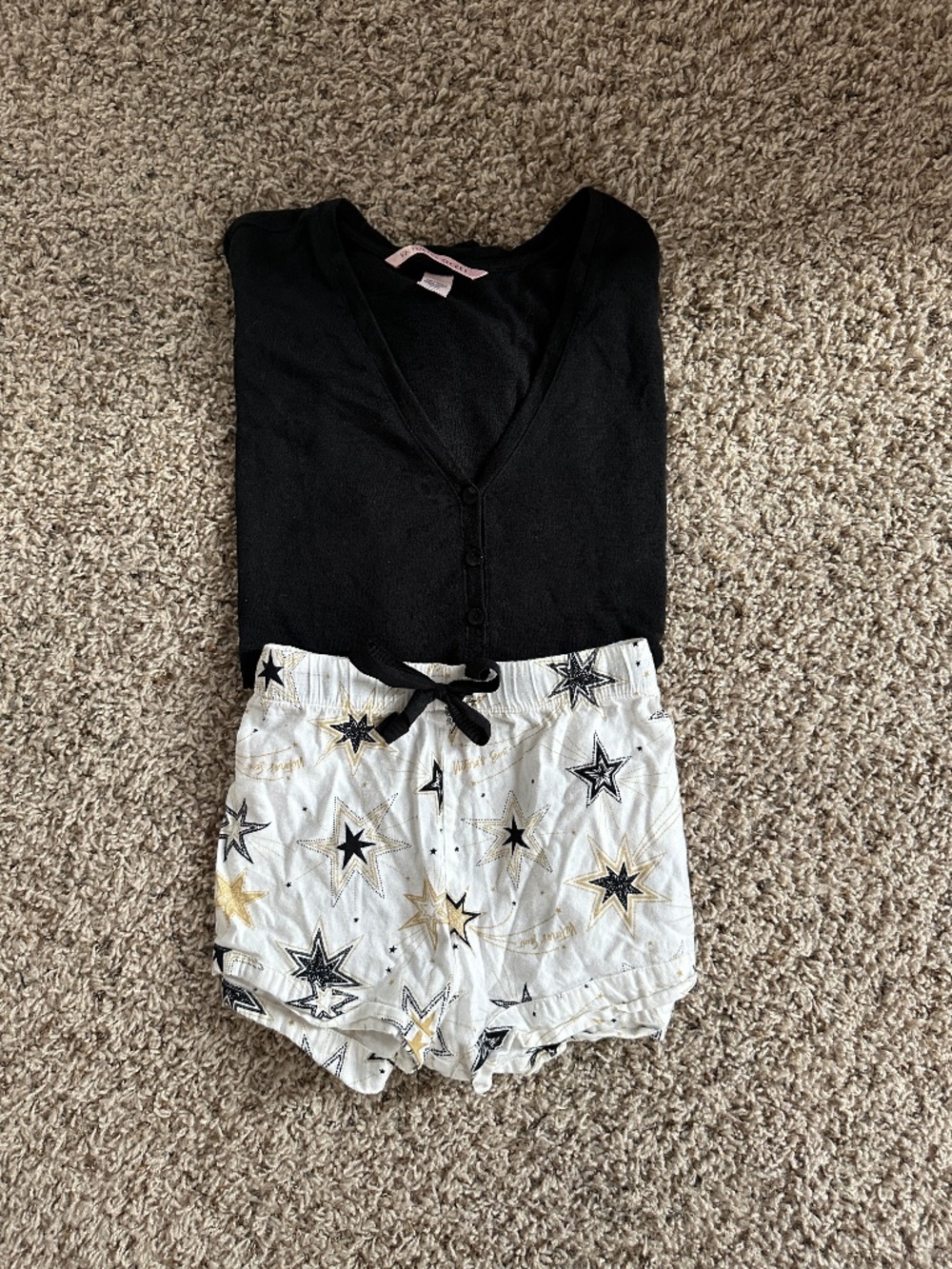 Victoria’s Secret Black & Star Pajama Set – Size M